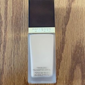 Tom ford Traceless foundation